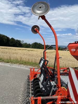 Kuhn Vorlauflaufmarkierun zu Venta LC3000 ect.