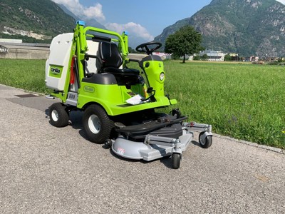 Tondeuse autoportée / Aufsitz-Rasenmäher - Grillo FD 450/2WD