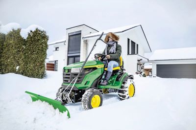 John Deere X167 Rasentraktor