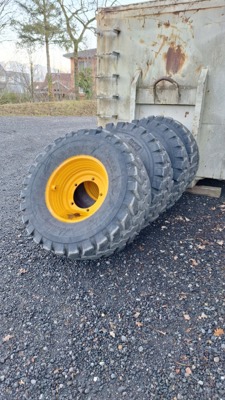 Radsatz 460/70R24 zu JCB Teleskoplader