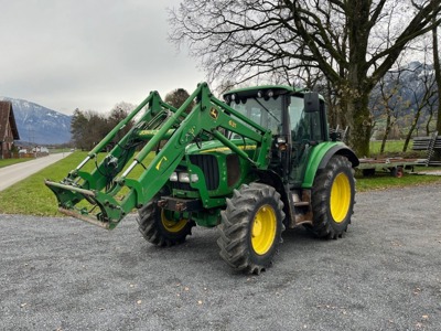 John Deere 6320