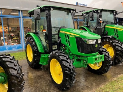 John Deere 5067E