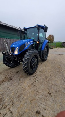 Traktor New Holland TD5.105