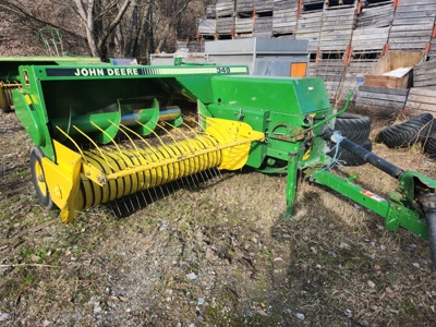 John Deere 349 Ballenpresse