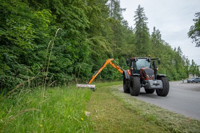 Valtra N175D mit Mulcher