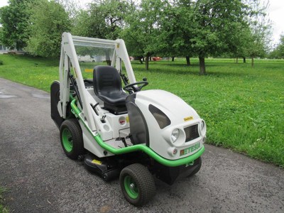 Etesia Rasentraktor Rasenmäher Hydro 100 Diesel, mit Hochentleerung