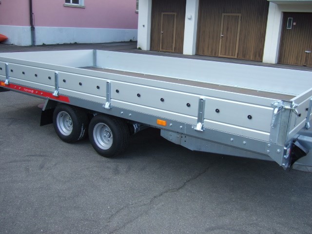 20c37e9a-5187-485b-b2df-efee2ca9deb8-Carplatform 4021 3'000kg Bordwände 5.png