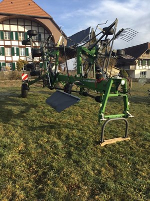 Seitenschwader Fendt Former 1452