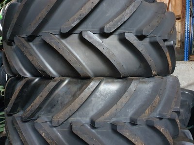 2 neue Reifen Michelin Multibib 540/65R34