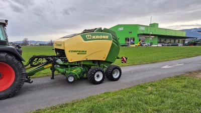 Krone Comprima V 150 XC Plus mit Triebachse