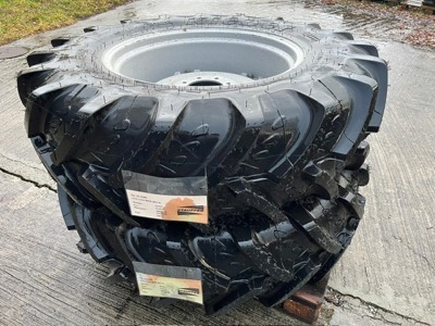 2 pneus 380/85R28 Kleber Traker