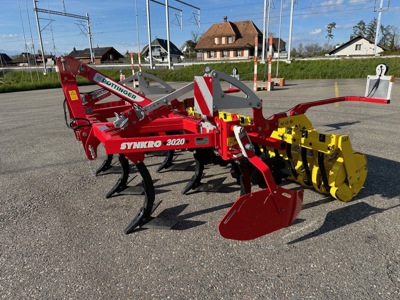 Grubber Pöttinger Synkro 3020