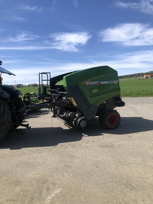 Presse Fendt Rotana 130 F