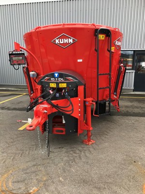 Futtermischwagen Kuhn / Robert Aebi Landtechnik AG