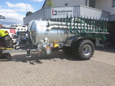 Farmtech Supercis 800 Pumpfass mit Schleppschuhverteiler