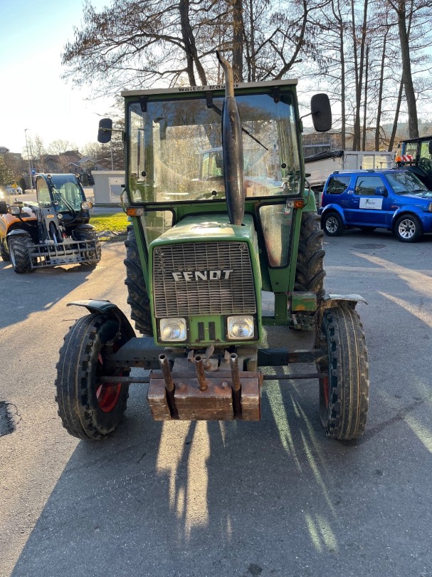 bb6ad1bb-25d9-4b14-88ba-d1b2442cbe00-Fendt 201 S ex. Schenkel Bruno 2.png