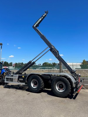 Hakenlift-Anhänger Stronga Hook Loada HL 210 DT ab Lager