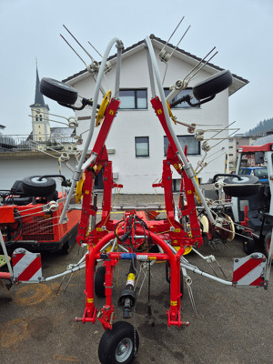 Kreiselheuer Pöttinger Alpinhit 6.6