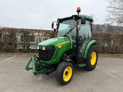 John Deere 3720