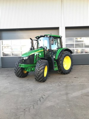 John Deere 6120M / Robert Aebi Landtechnik AG