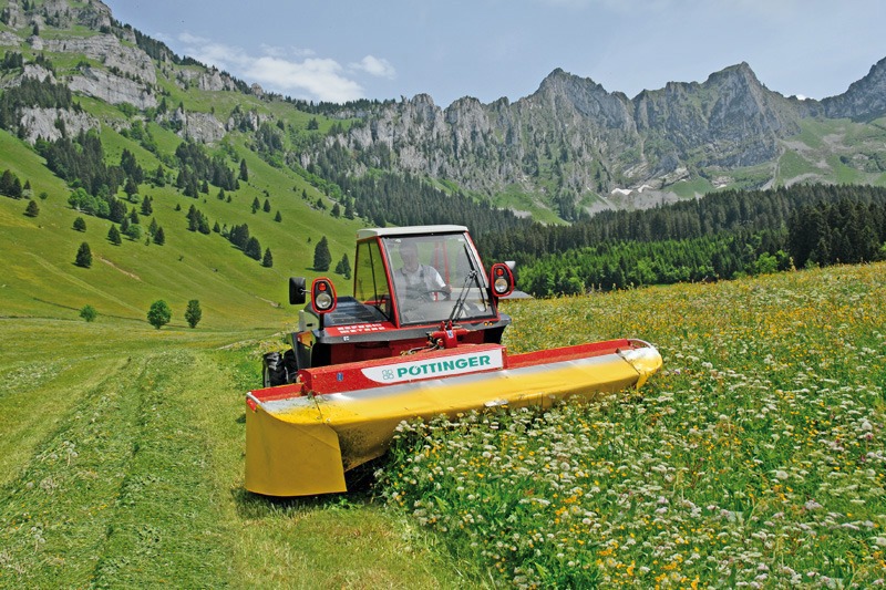 6ff7a1bf-be8b-4f69-b1c9-3100280488c3-frontmahwerke-scheiben-o-aufbereiter-novaalpin-221-b-pottinger.jpg